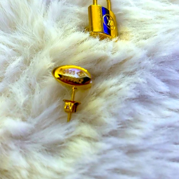 Authentic LV Lock Earrings! - Picture 13 of 13